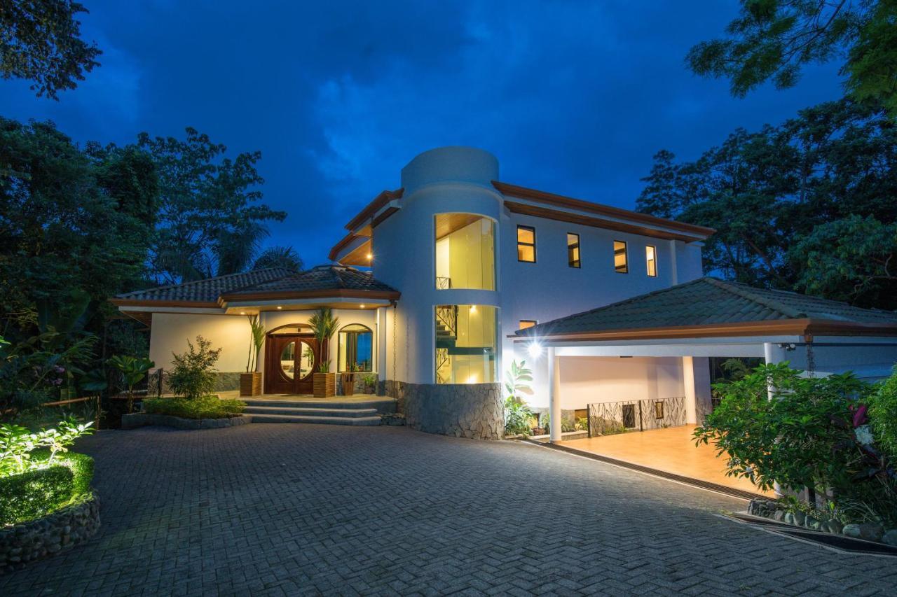 Villa,1345939763:JPEG