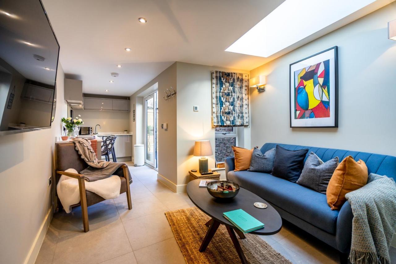 One-Bedroom House,1160570895:JPEG