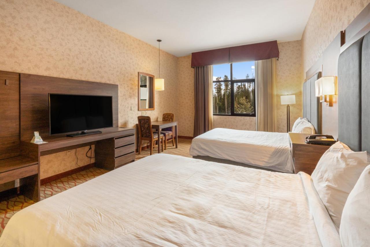 Two Queen Beds - Valley View