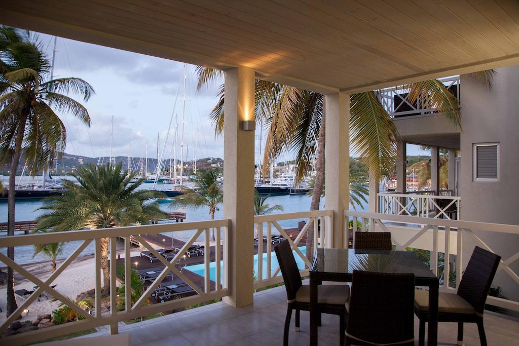 One-Bedroom Deluxe Suite