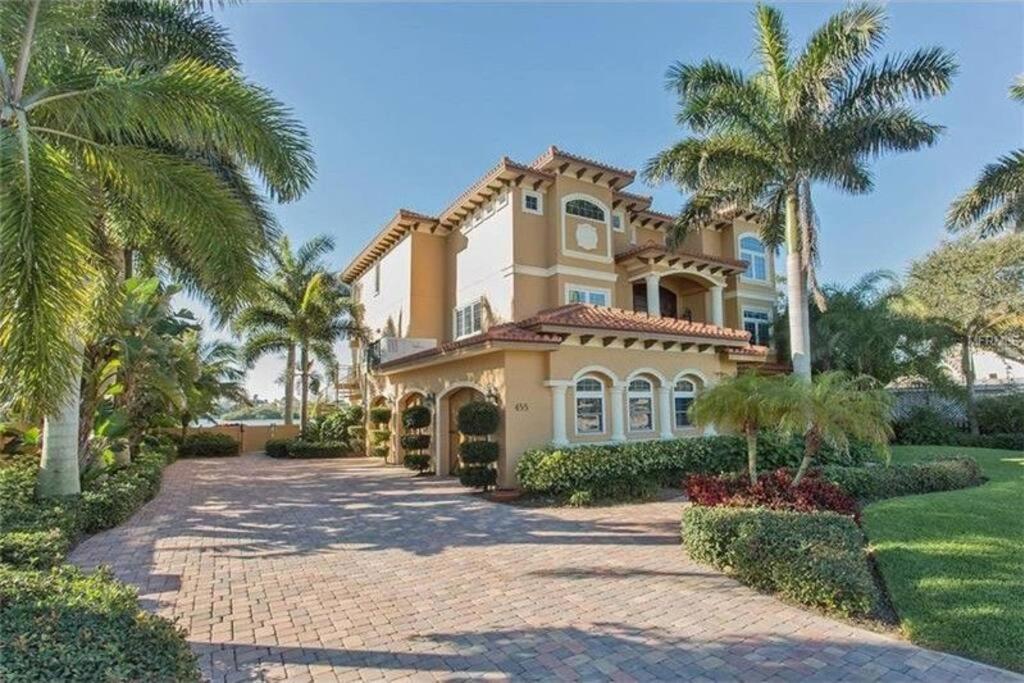 Six-Bedroom House