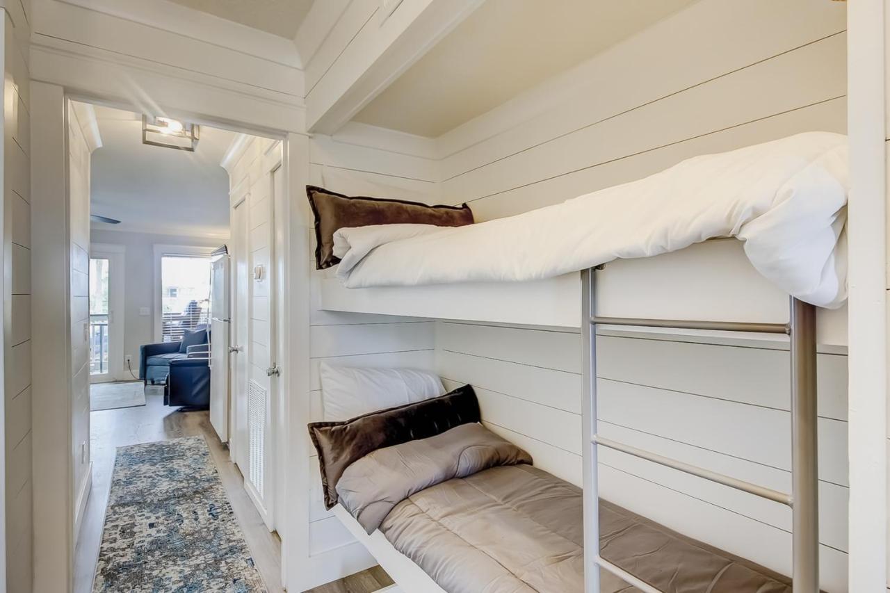 One Bedroom Apartment