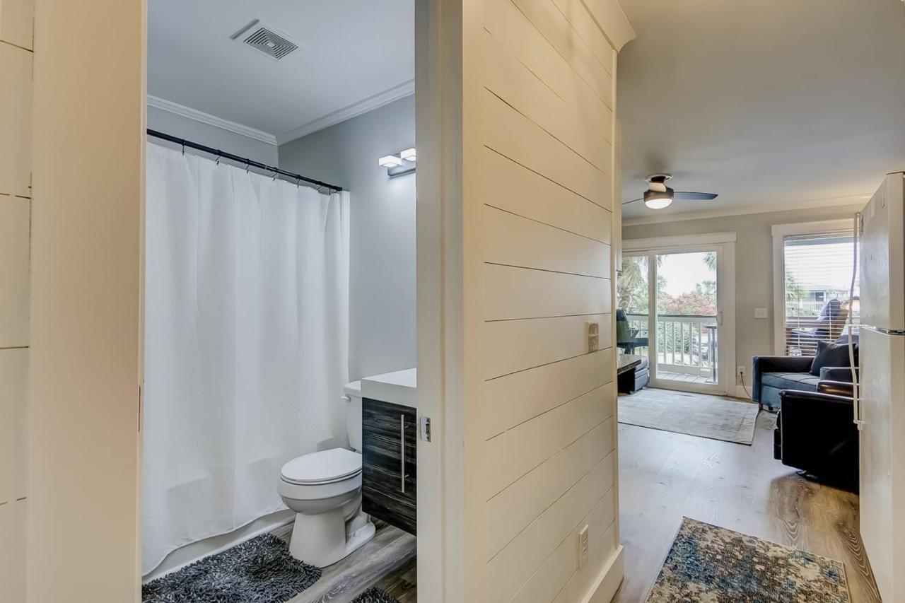 One Bedroom Apartment