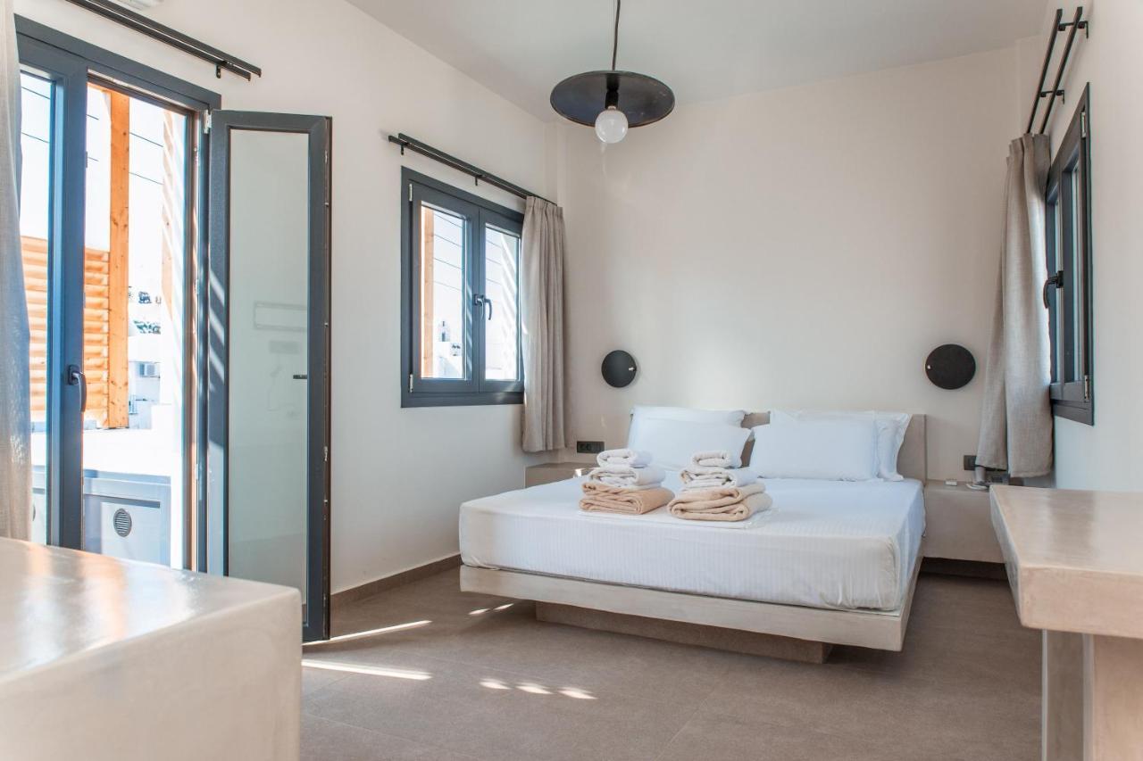 Superior Suite with City View and Outdoor Hot Tub,1293976450:JPEG