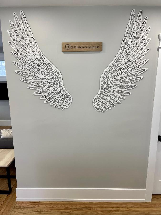 Three-Bedroom House,1392118061:JPEG