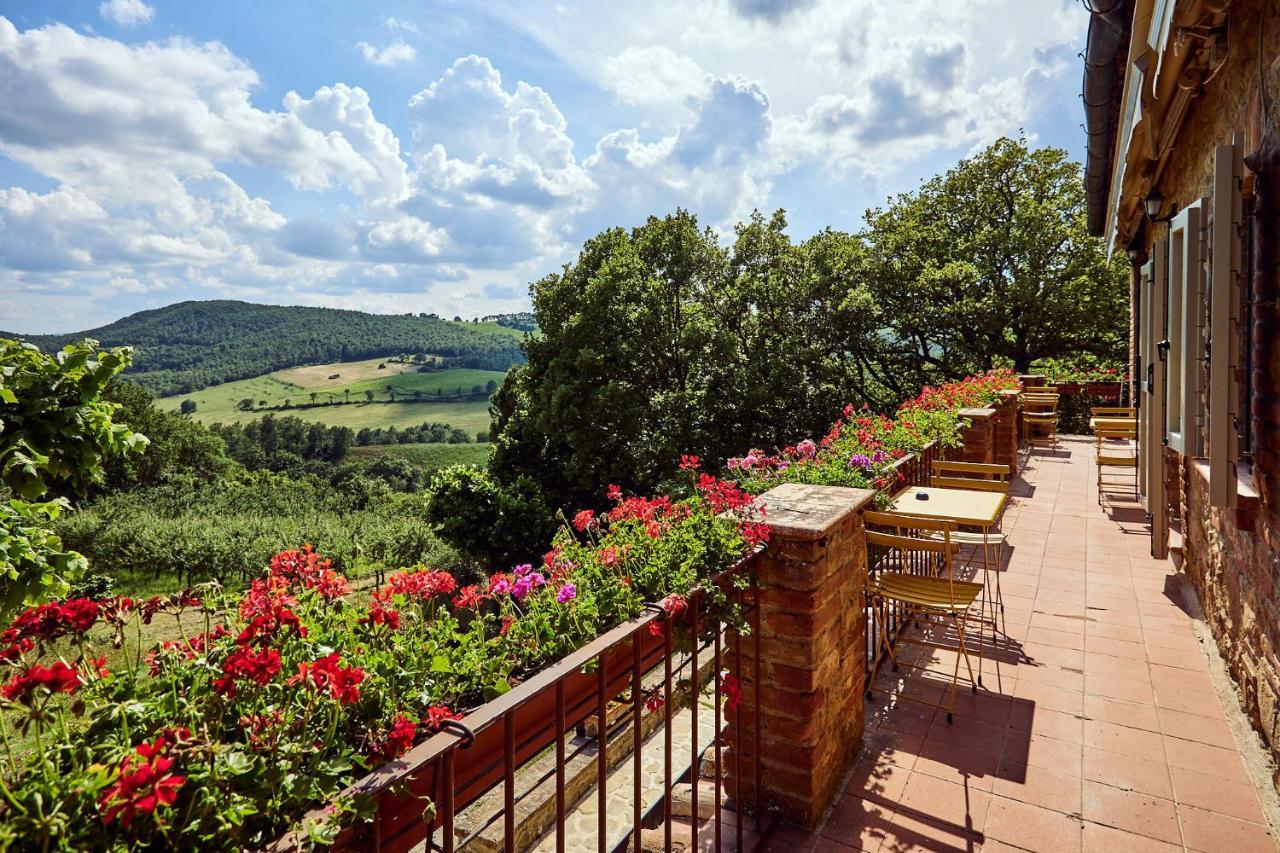 Suite,1556230492:JPEG