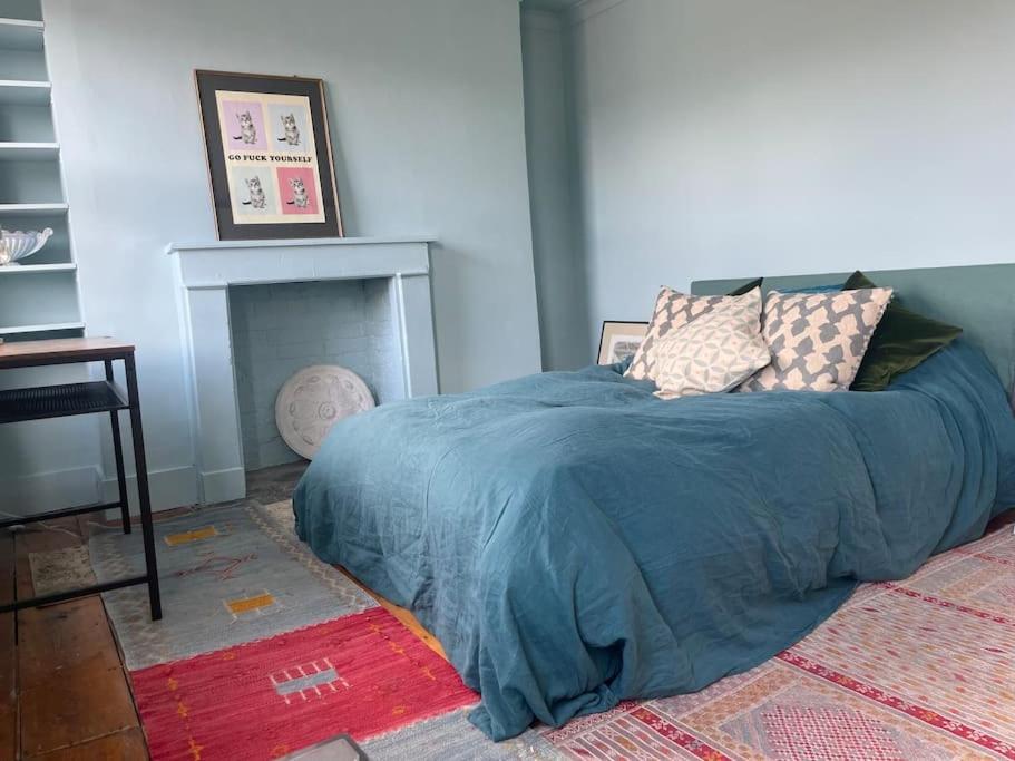 Six-Bedroom House,1467938072:JPEG