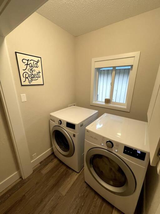 Four-Bedroom House,1487646364:JPEG