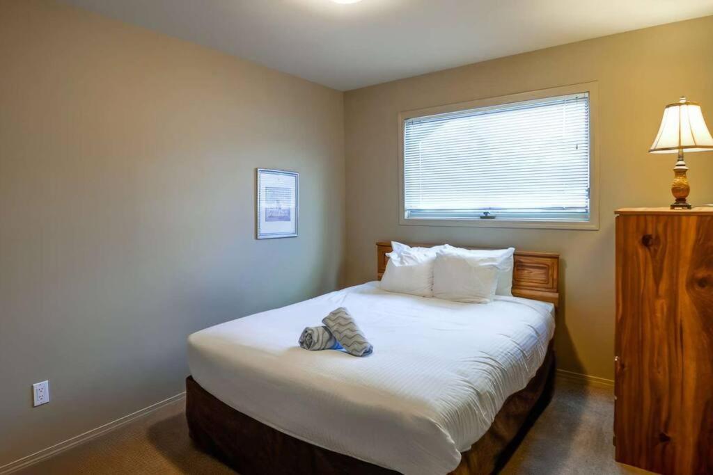 Four-Bedroom House,1516945534:JPEG