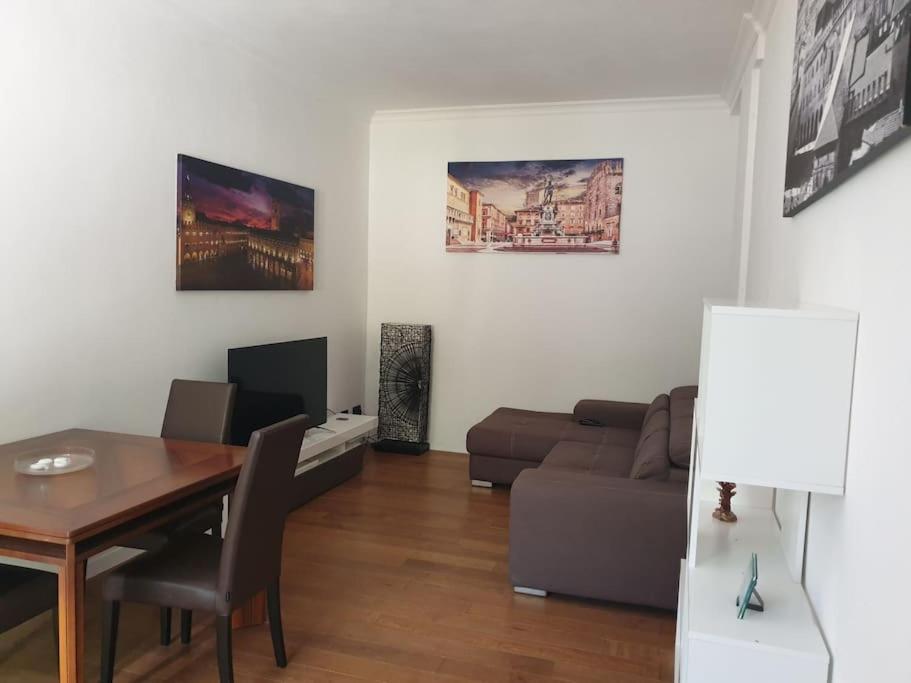 One-Bedroom House,1527417916:JPEG