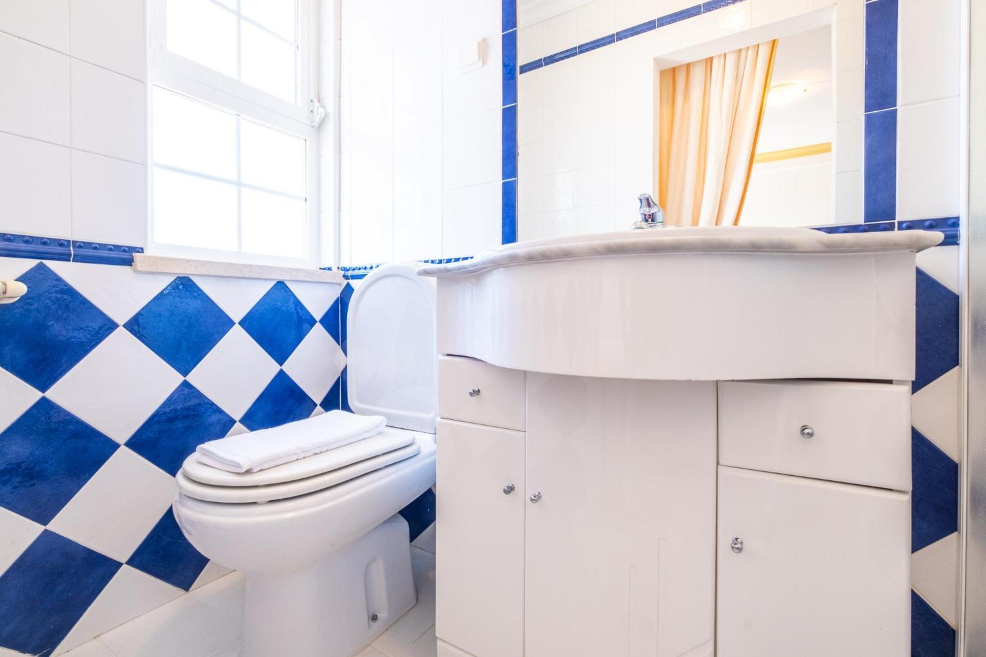 Villa,1531724671:JPEG