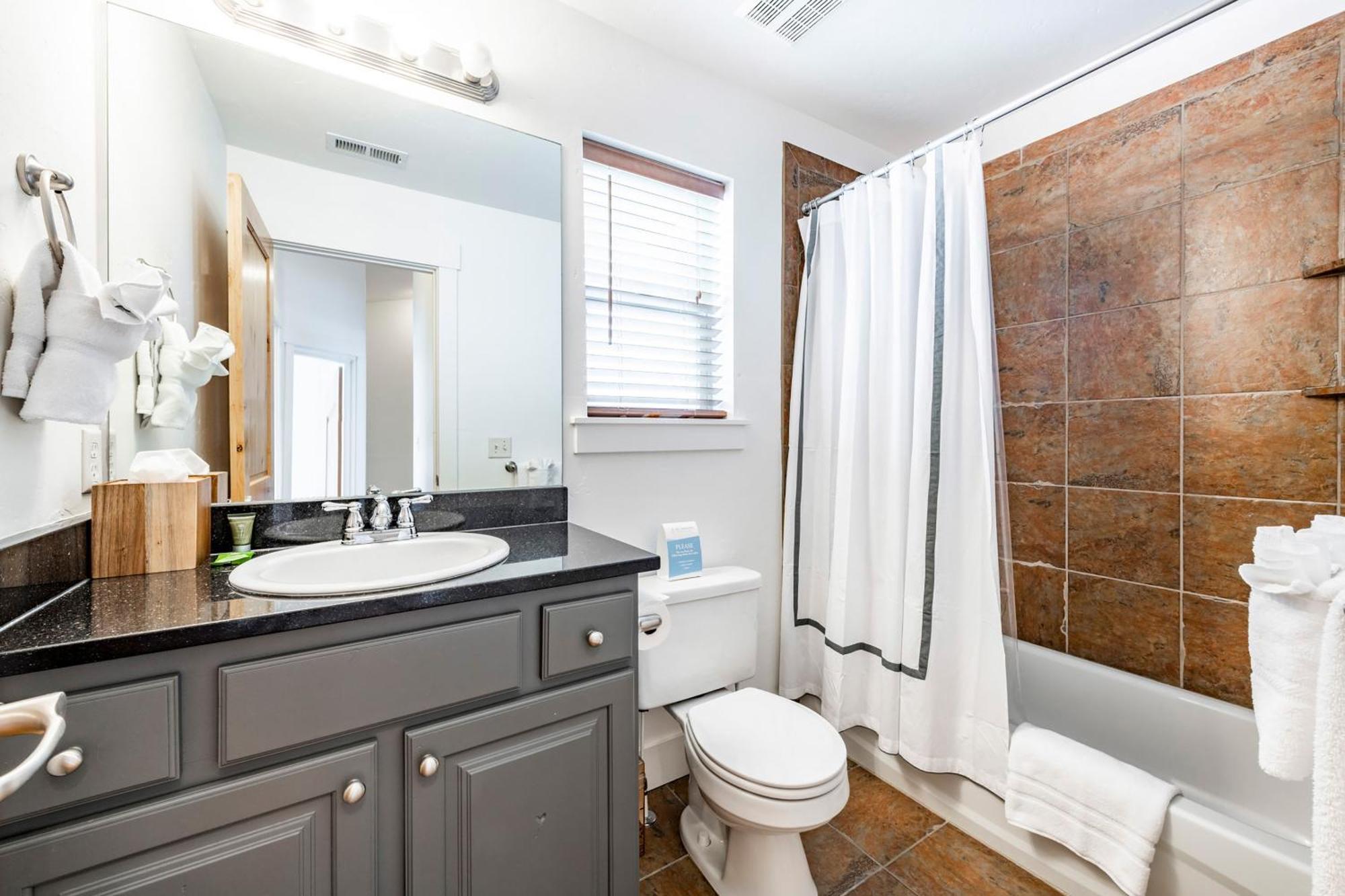 4 Bedroom Townhome #5601