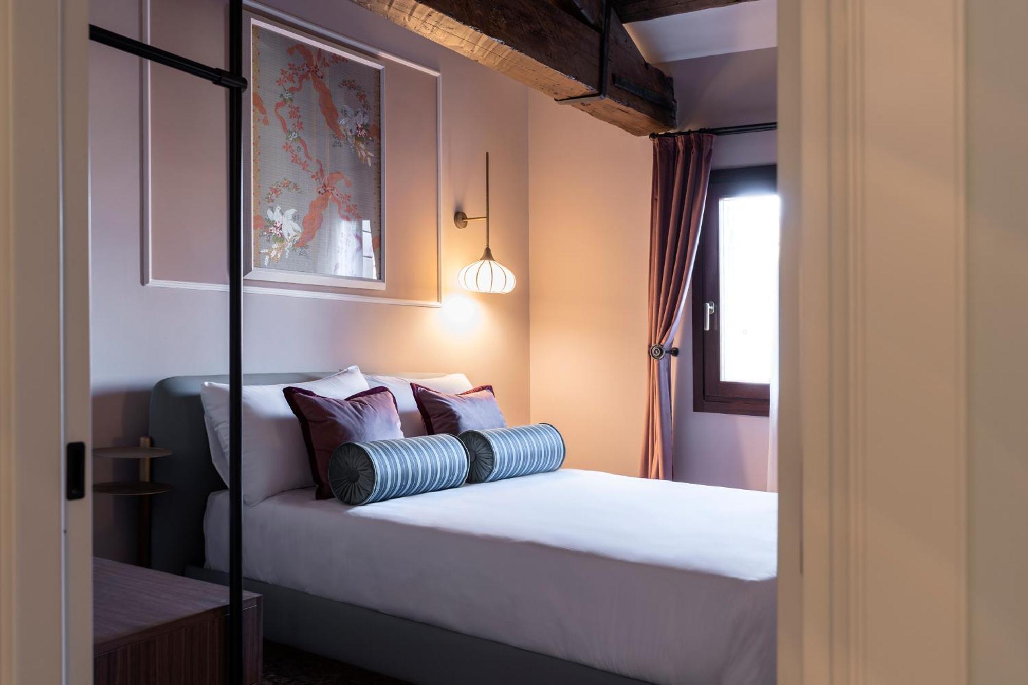 Two-Bedroom Apartment,1559196067:JPEG