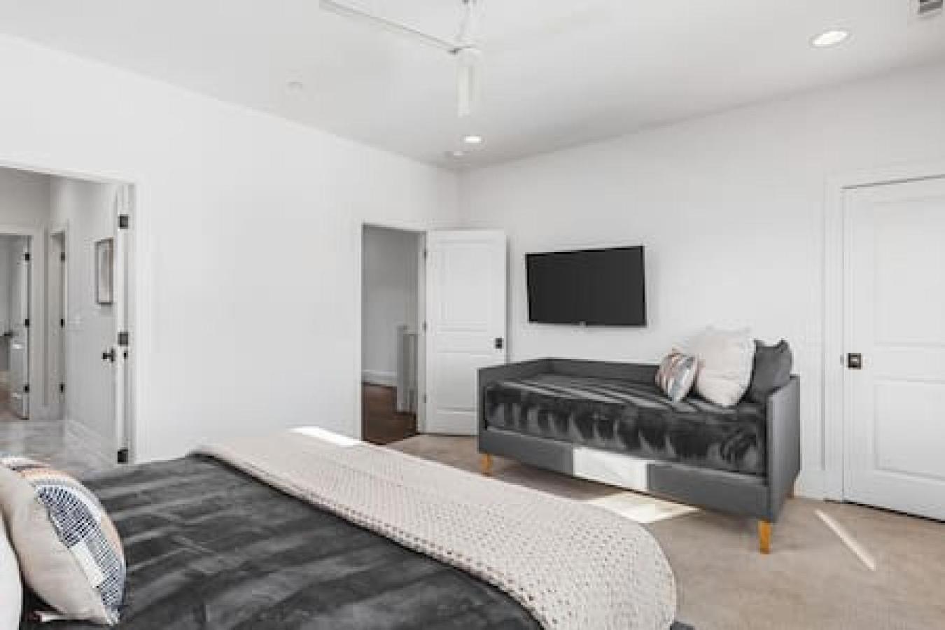 Four-Bedroom Holiday Home