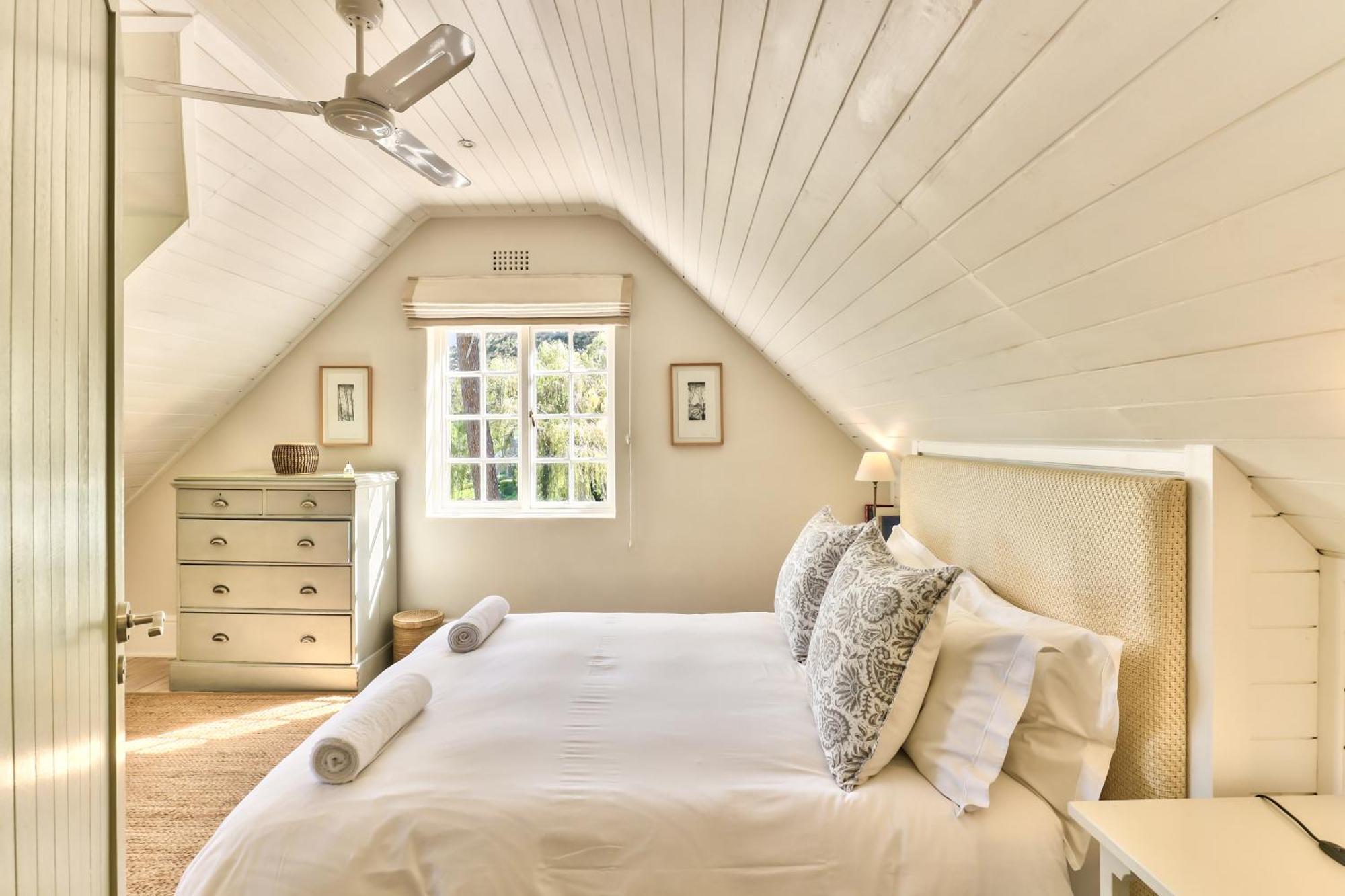 No 17- Wisteria Cottage