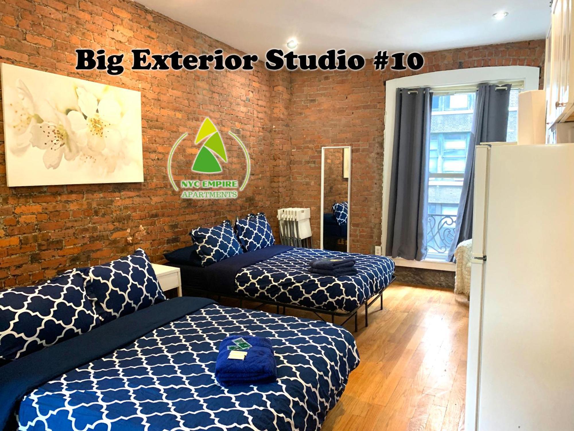 Family Exterior Studio #10,1592996150:JPEG