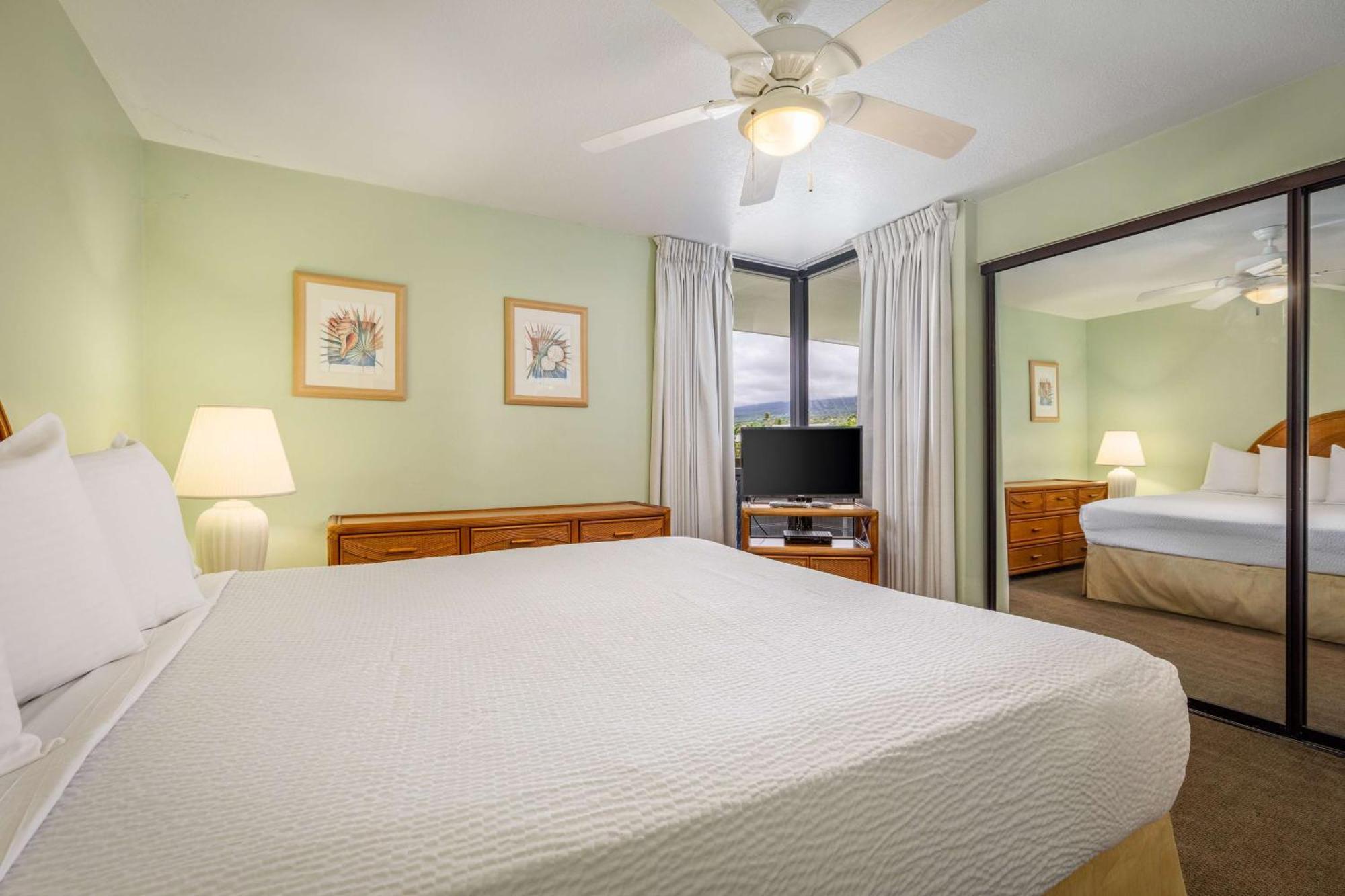 One-Bedroom Suite with Partial Ocean View