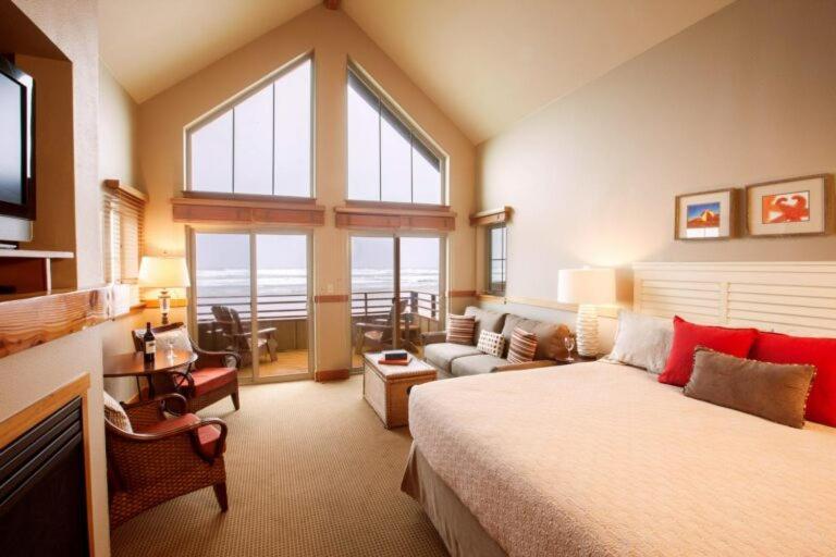 Premier King Studio Second Floor Sofa Sleeper Non Pet-Friendly