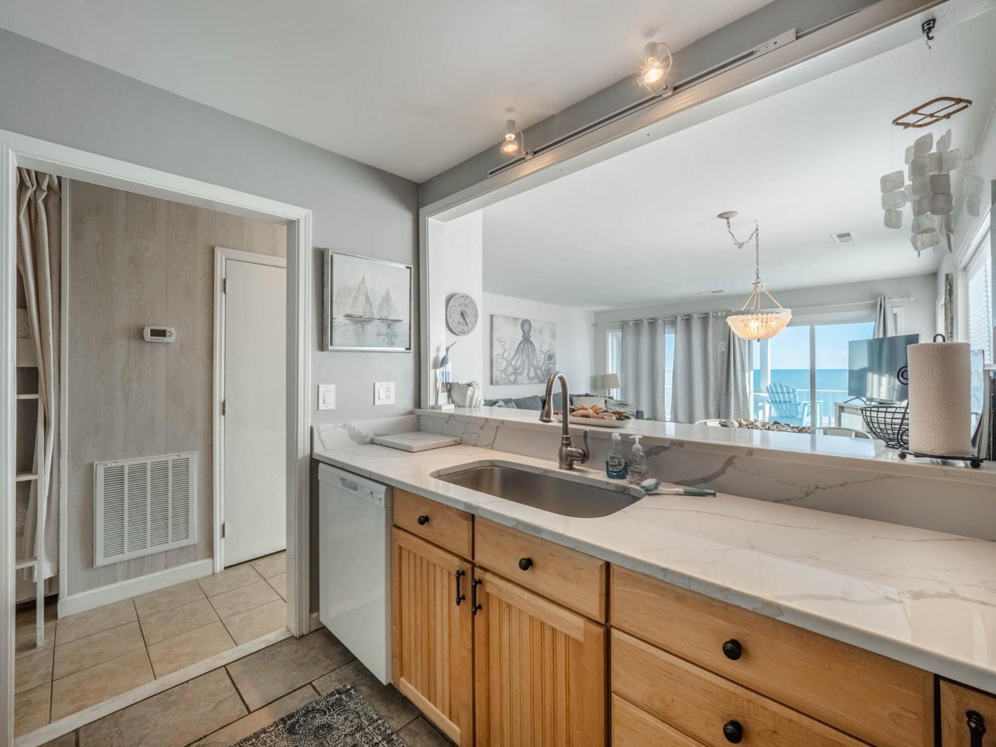 One-Bedroom Apartment with Ocean View