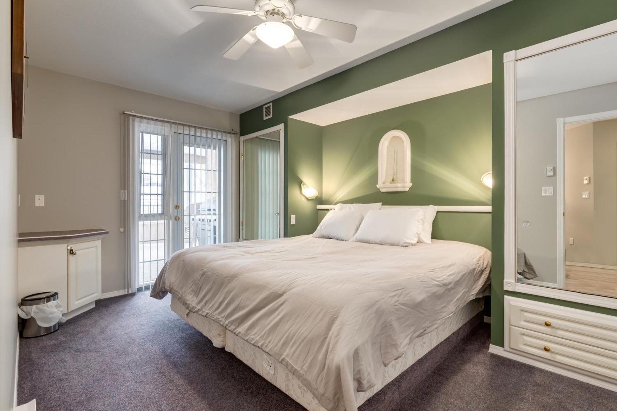 Apartment with Balcony,1629325211:JPEG