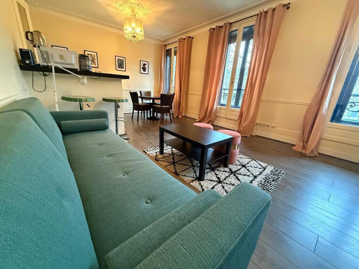 One-Bedroom Deluxe Apartment