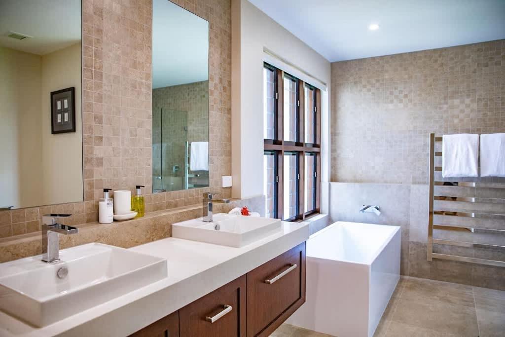 Holiday Home,1699828604:JPEG