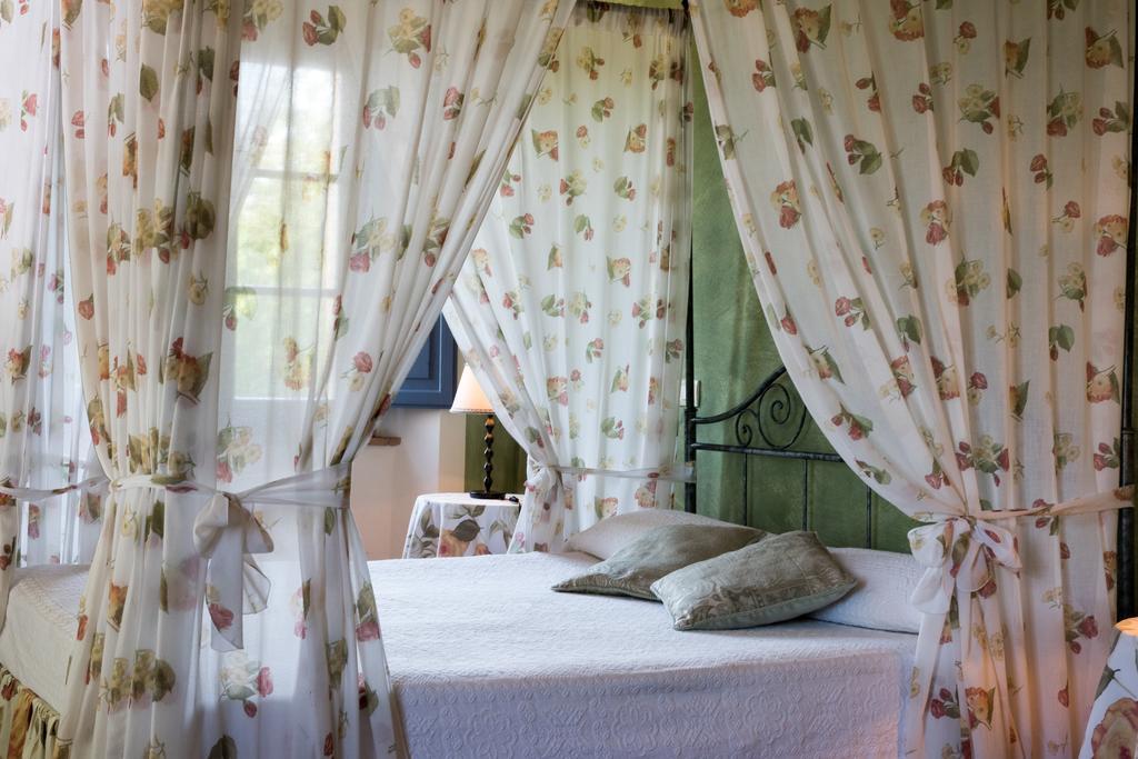 Two-Bedroom Apartment (3 Adults),998106642:JPEG