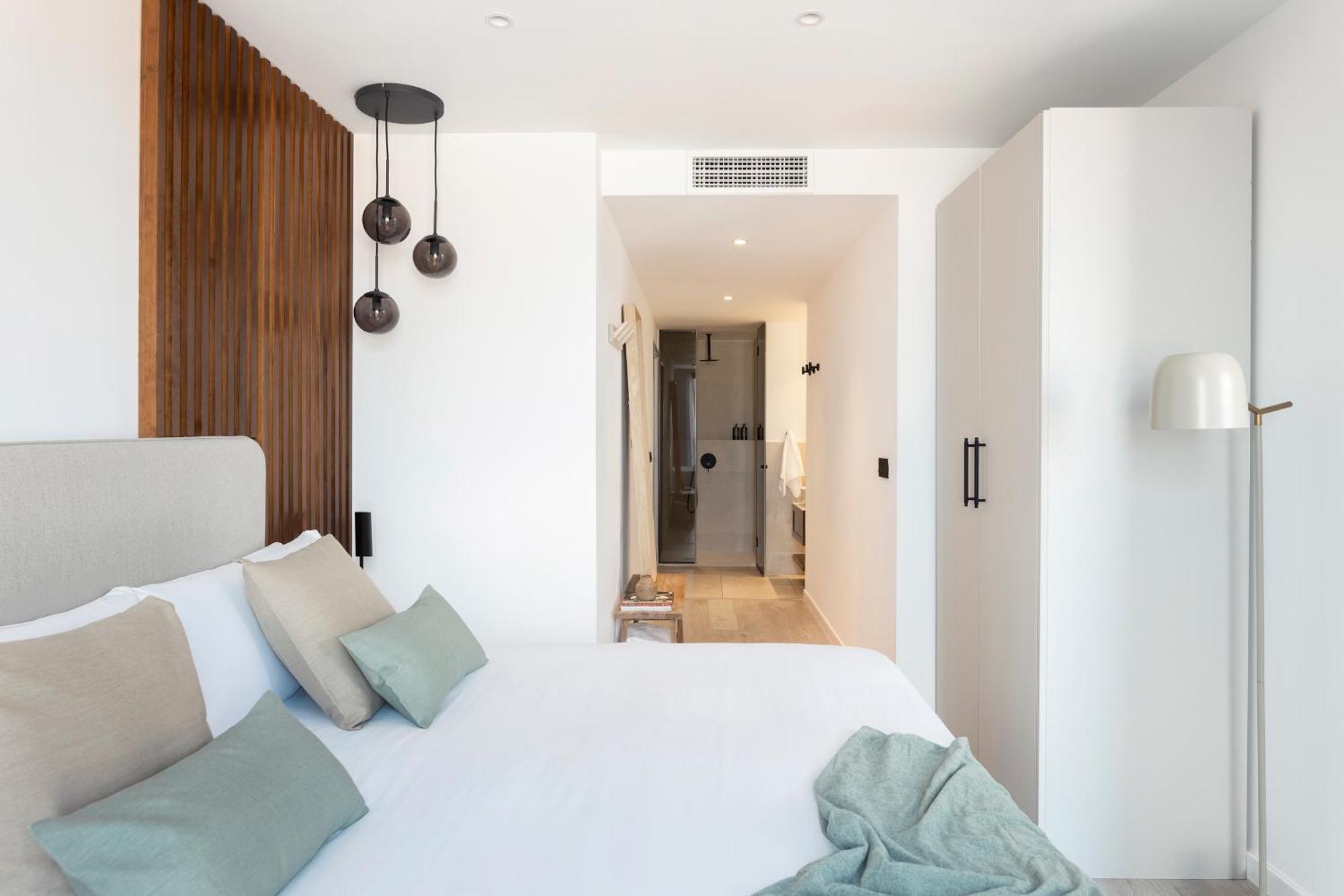 Two Bedroom Apartment with Balcony