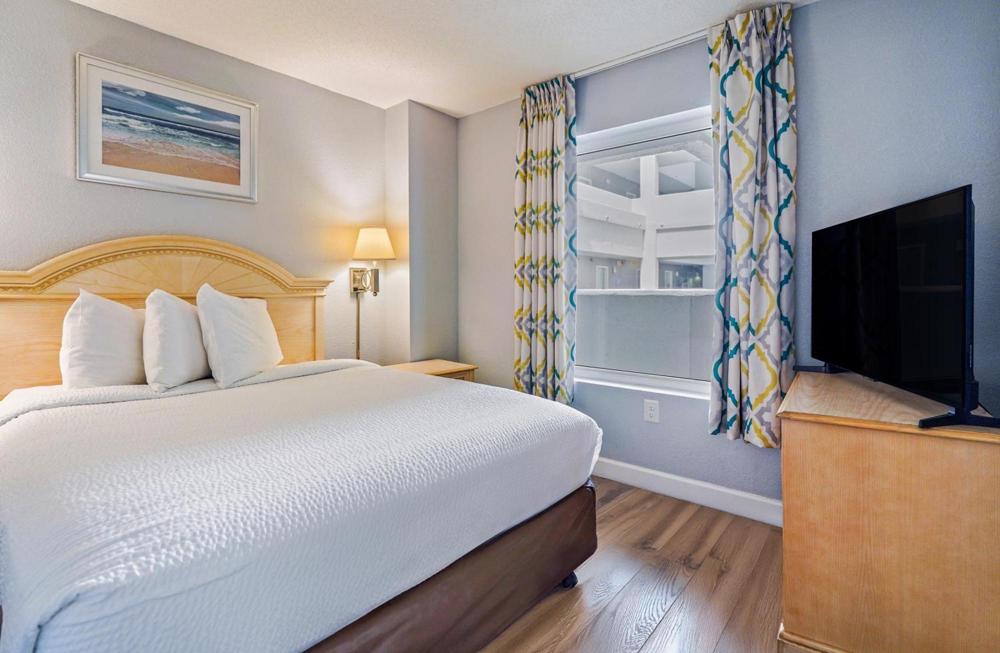 Three-Bedroom Suite Oceanfront