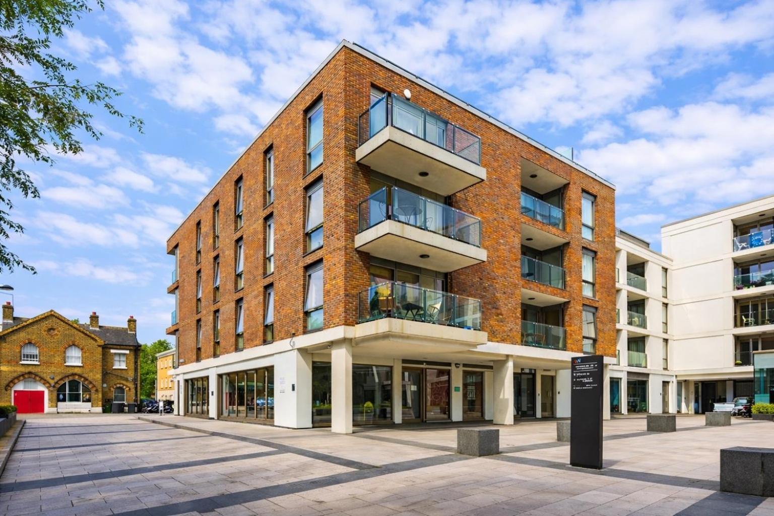 One-Bedroom Apartment with Balcony