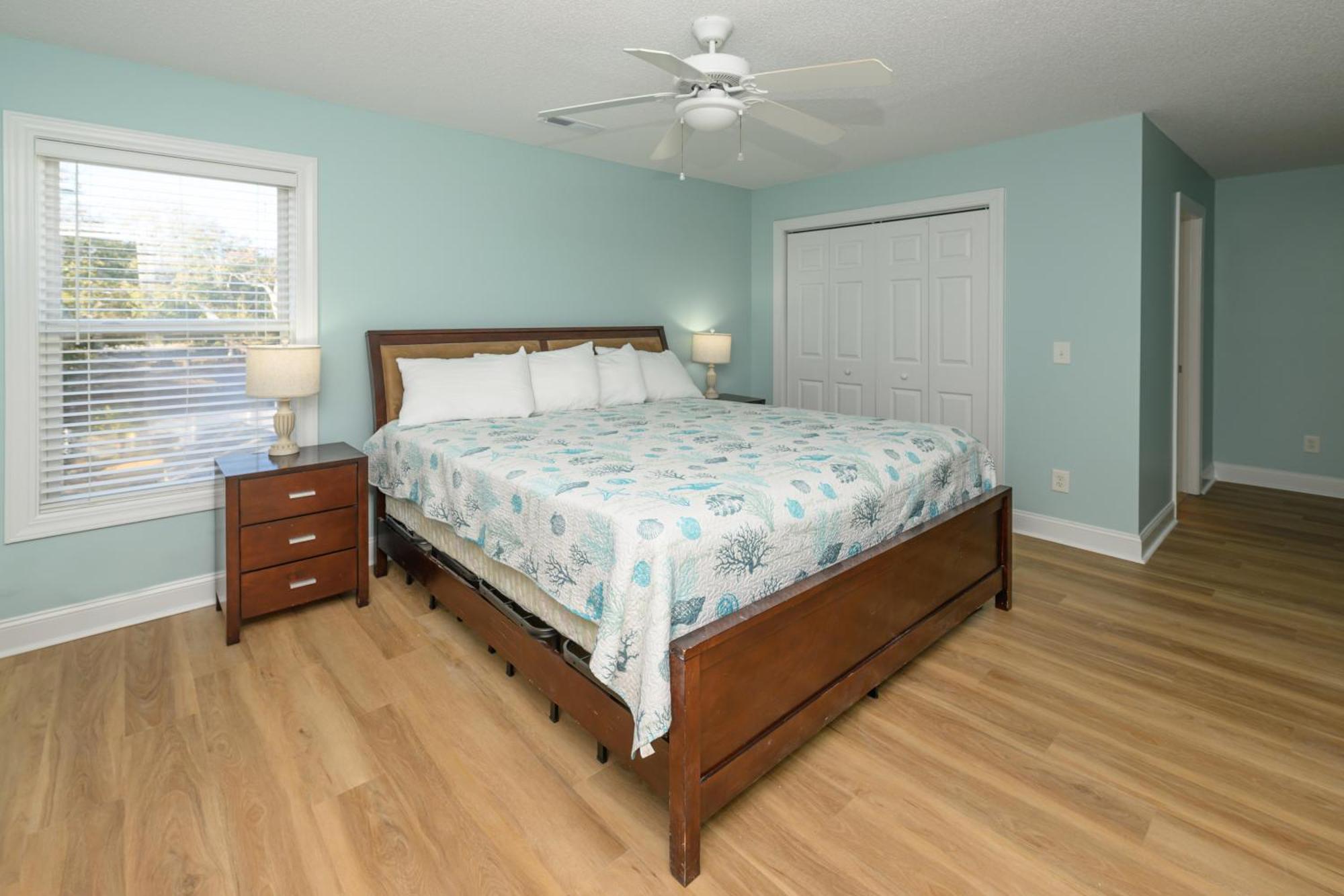 Five-Bedroom Apartment