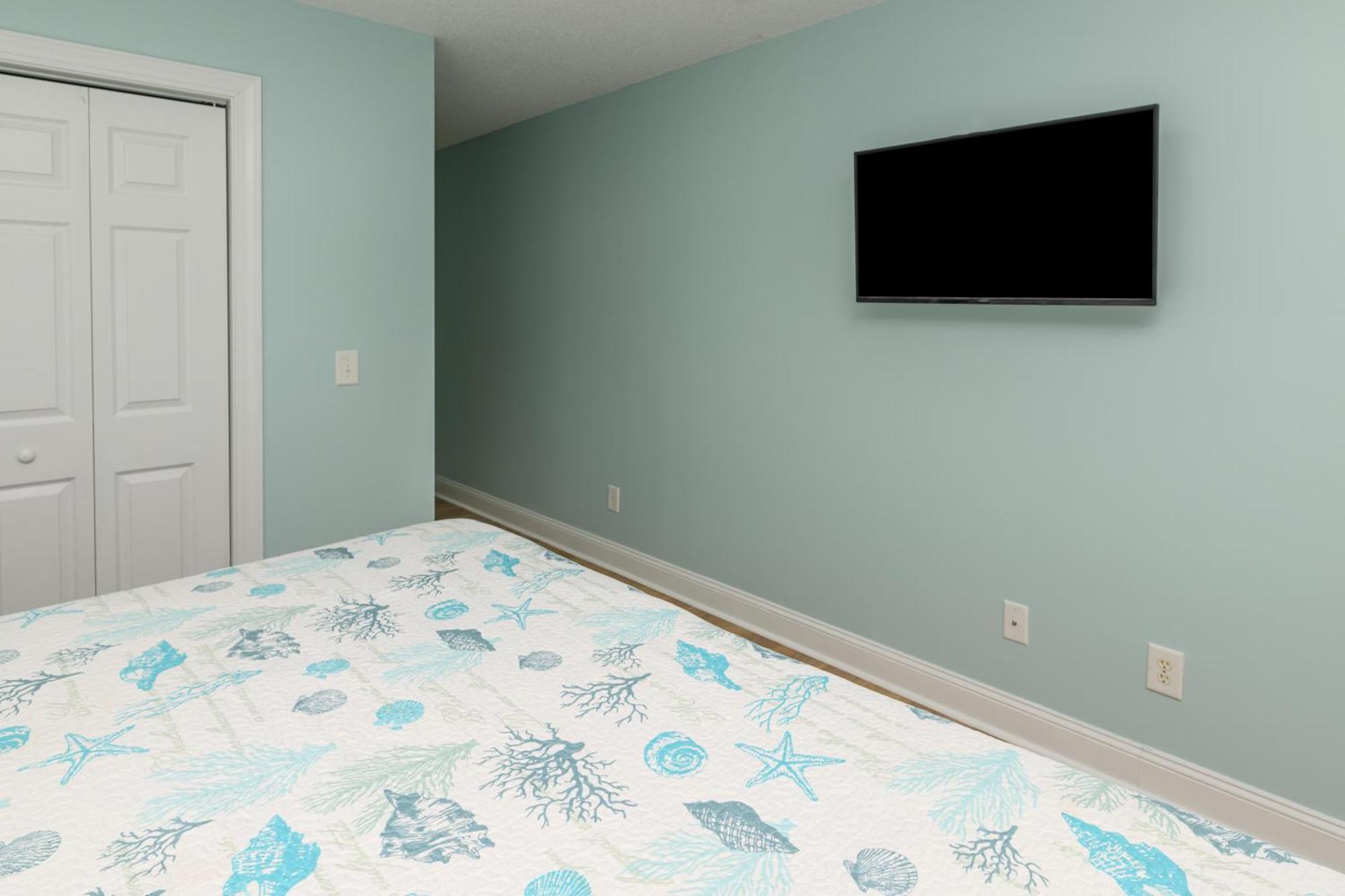 Five-Bedroom Apartment
