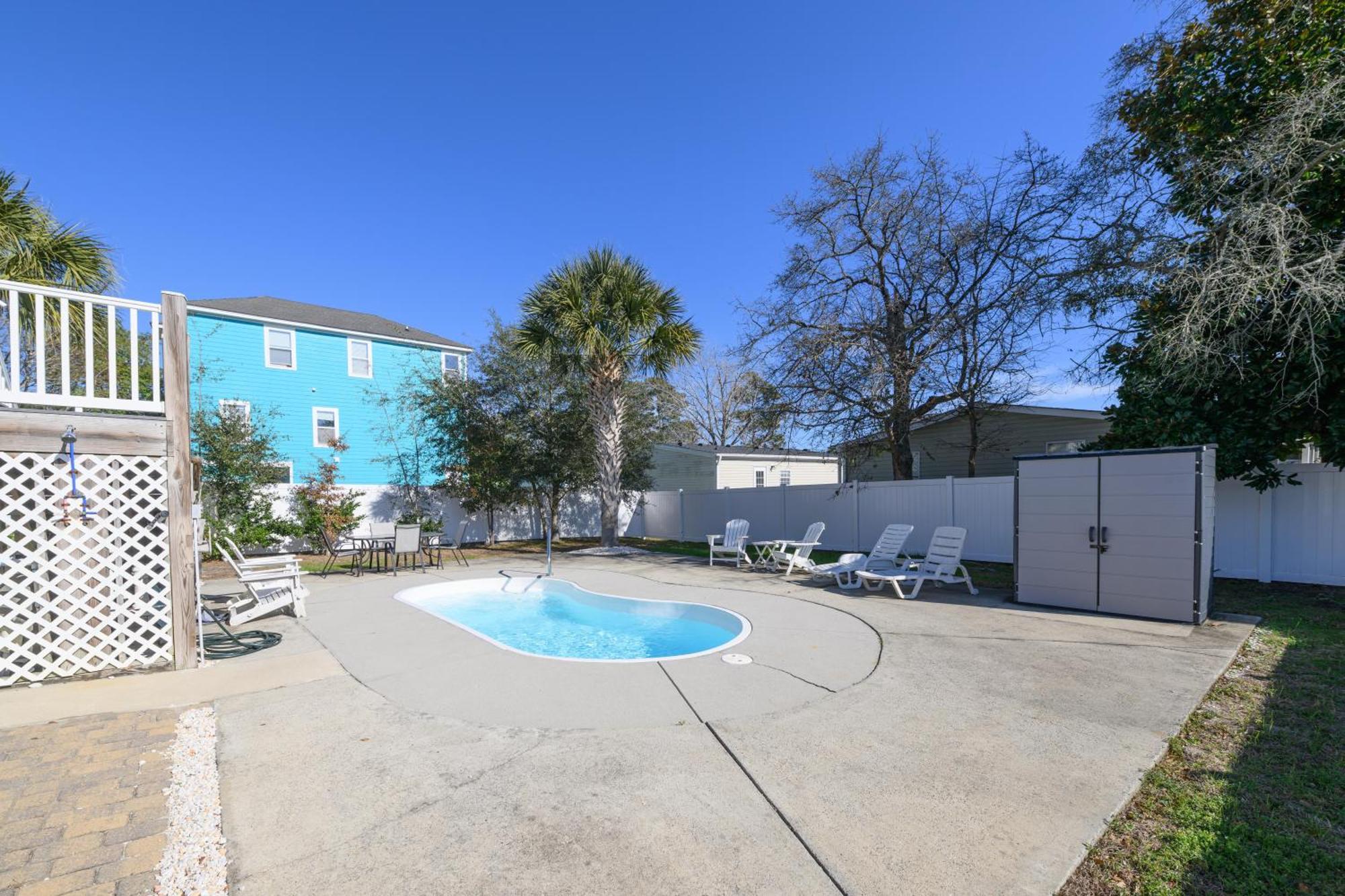Five-Bedroom Apartment
