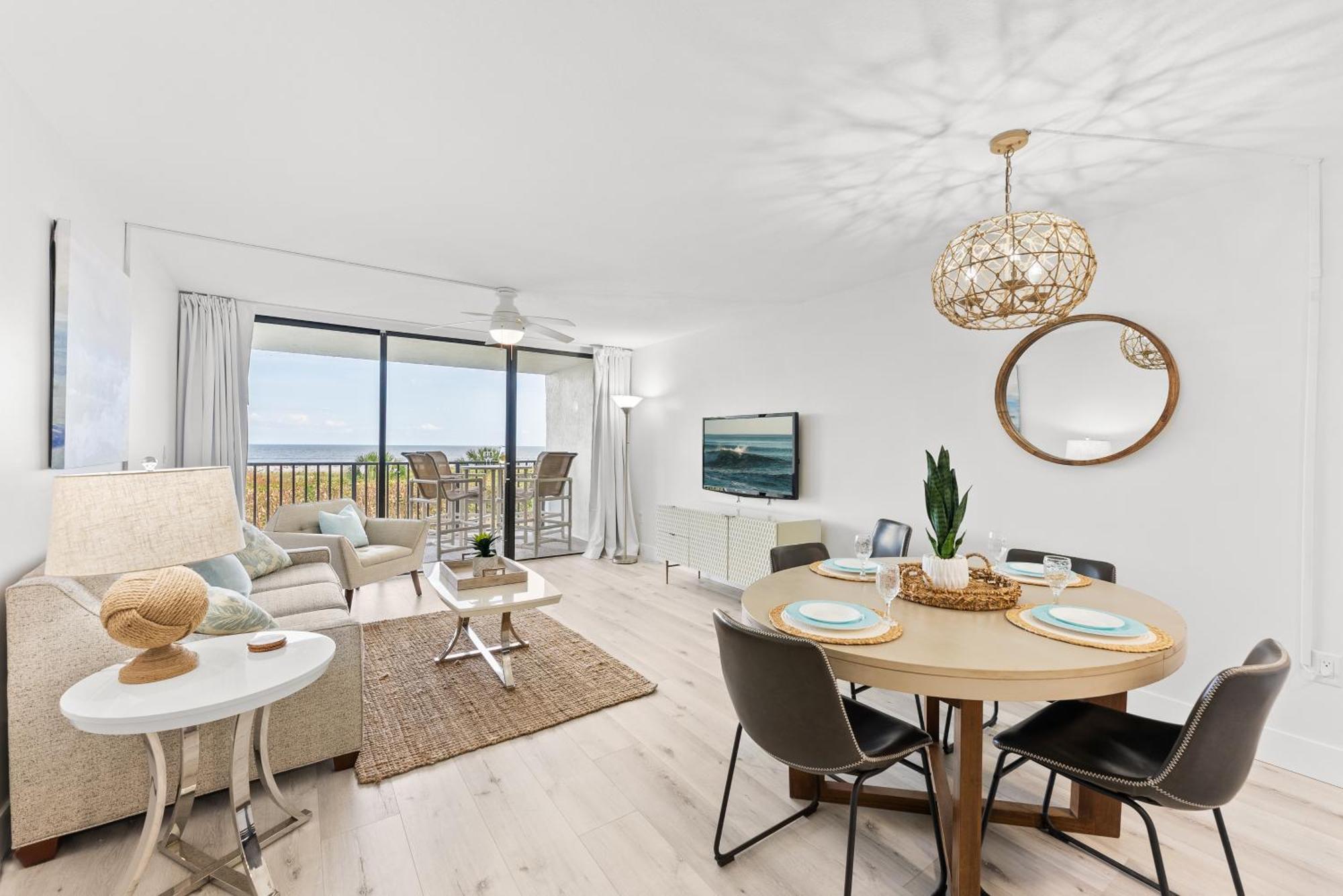 Deluxe Two-Bedroom Apartment - Oceanfront - Unit 204