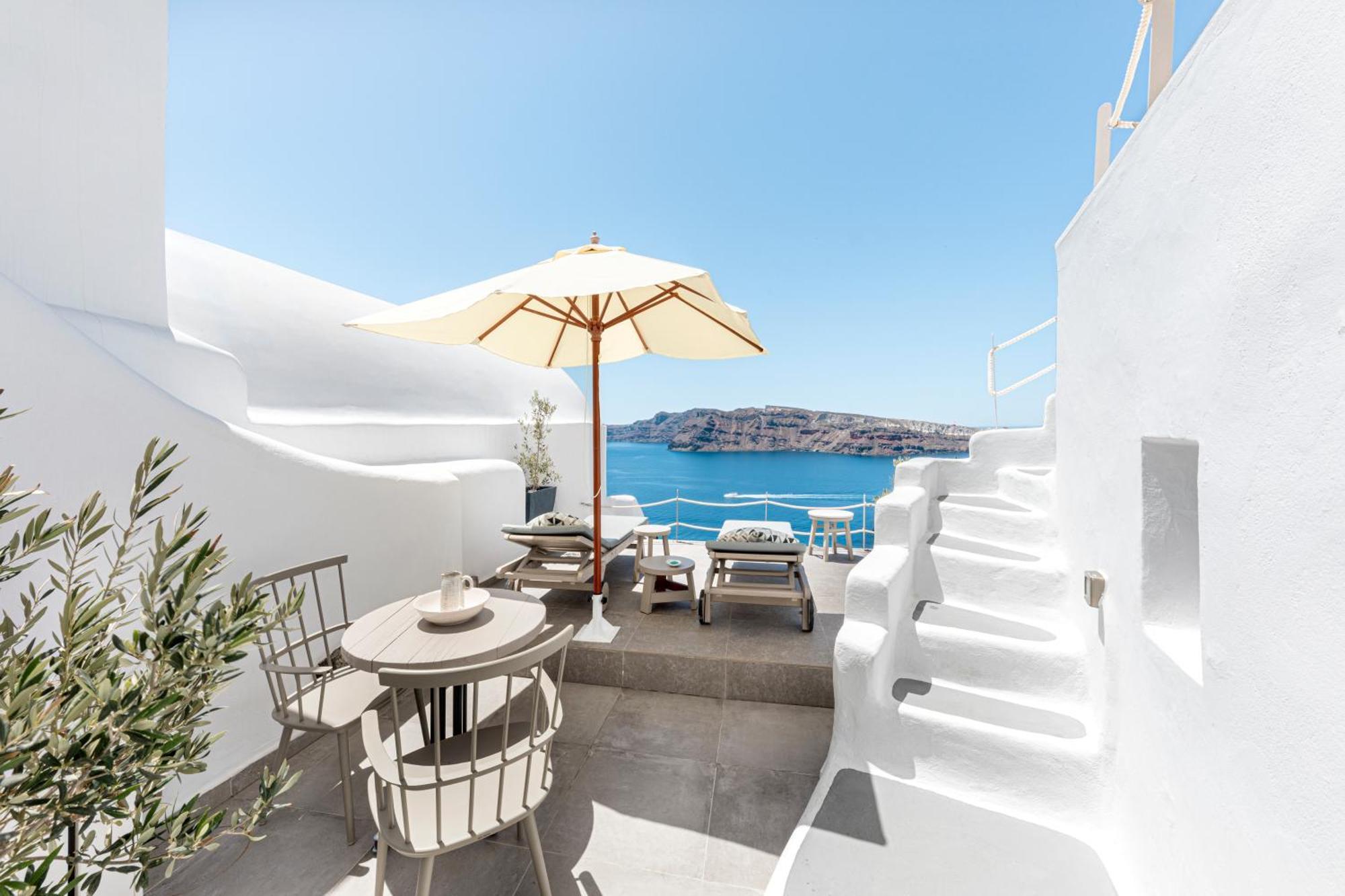 Yposkafo Jacuzzi House