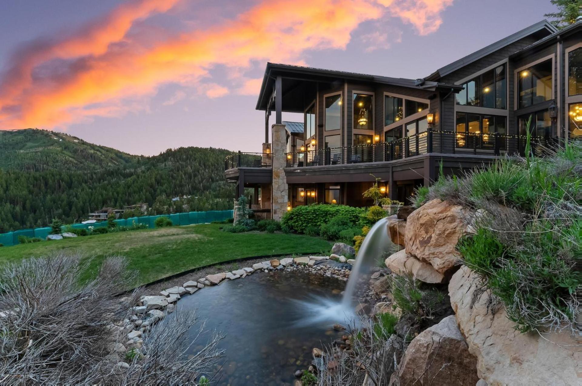 Seven-Bedroom House