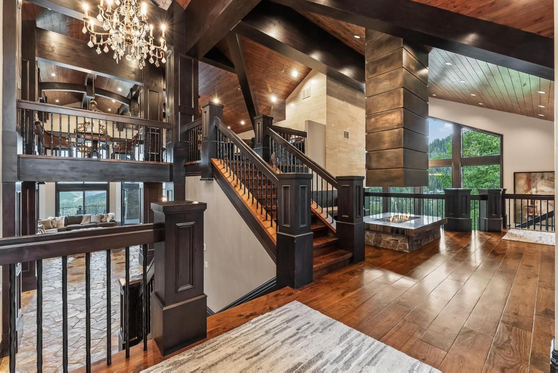 Seven-Bedroom House