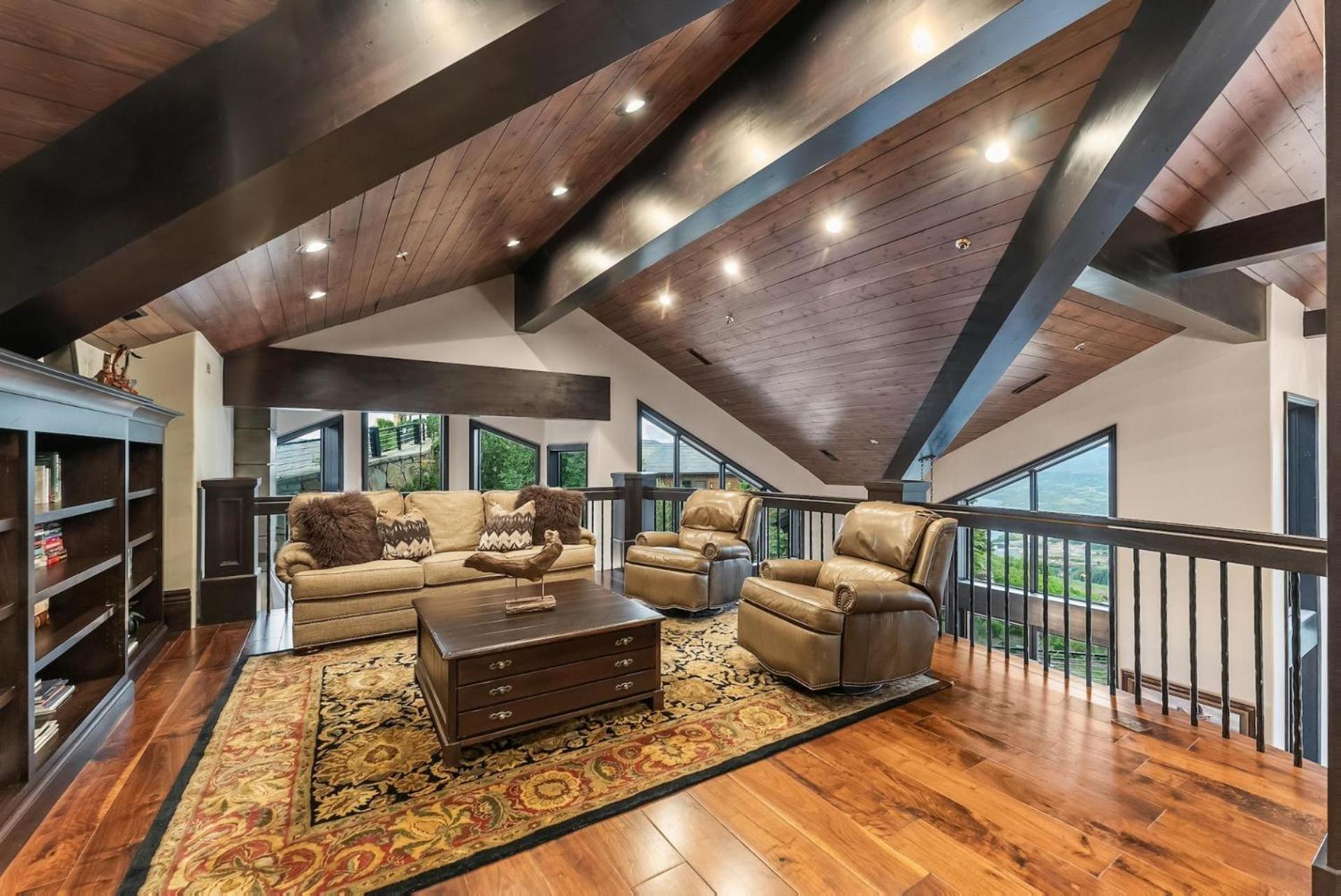 Seven-Bedroom House