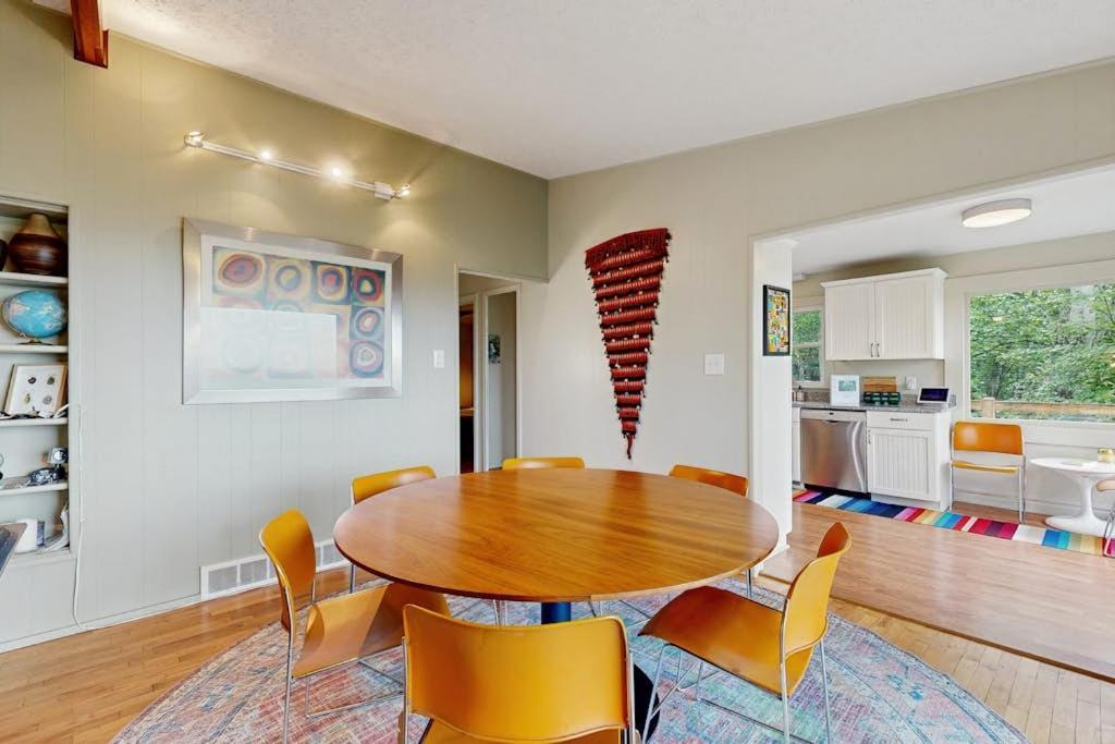 Four-Bedroom Holiday Home