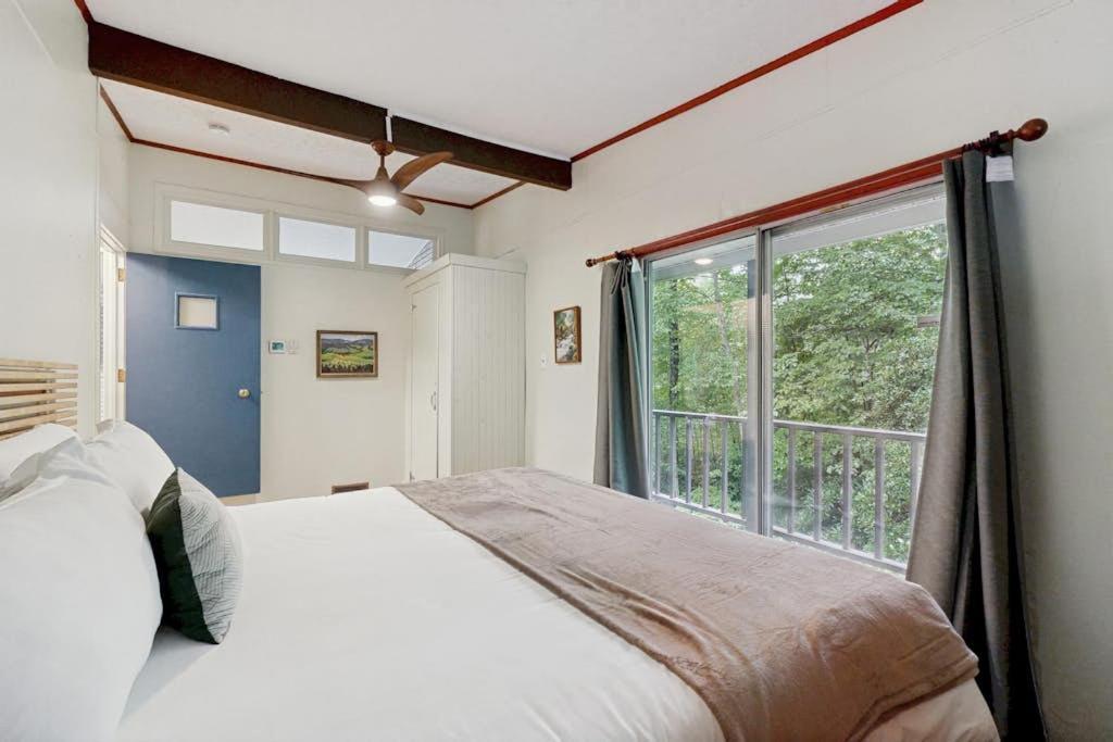 Four-Bedroom Holiday Home