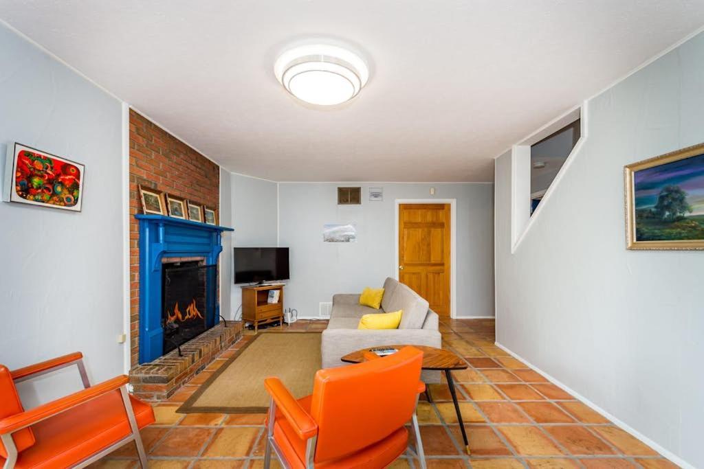 Four-Bedroom Holiday Home