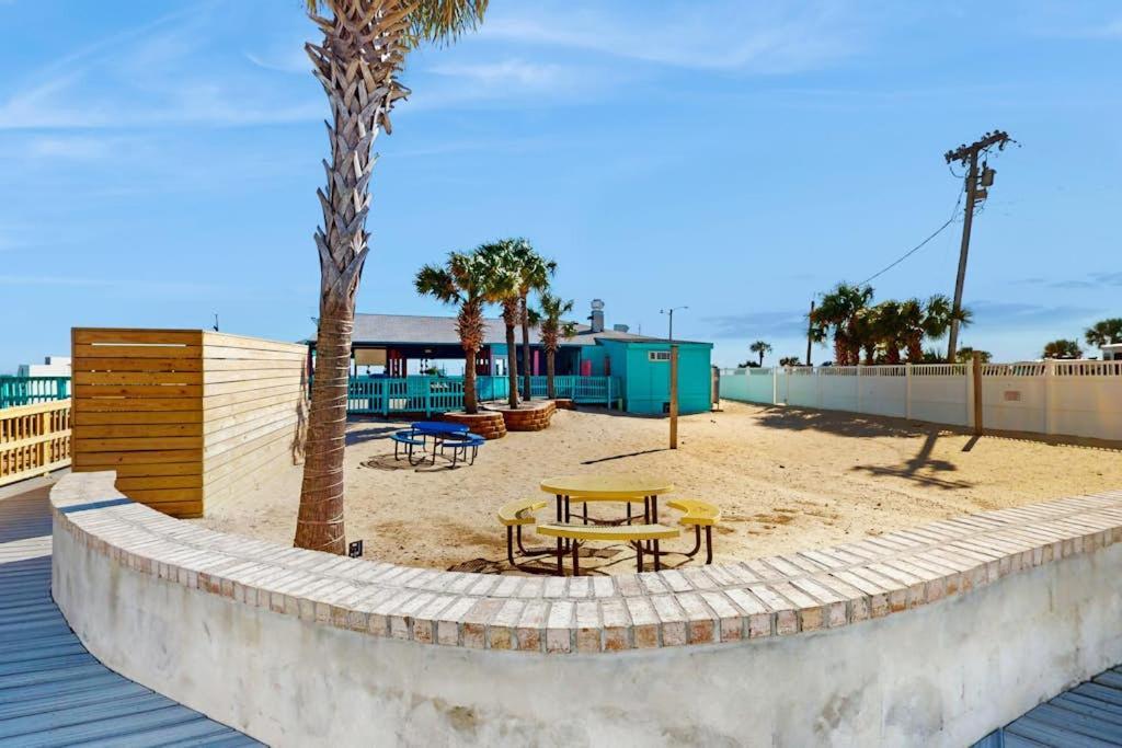 Studio Terrace