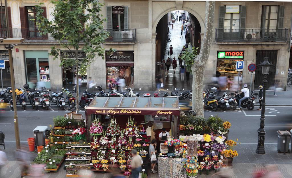 Luxury Suite with views to La Rambla,236000281:JPEG