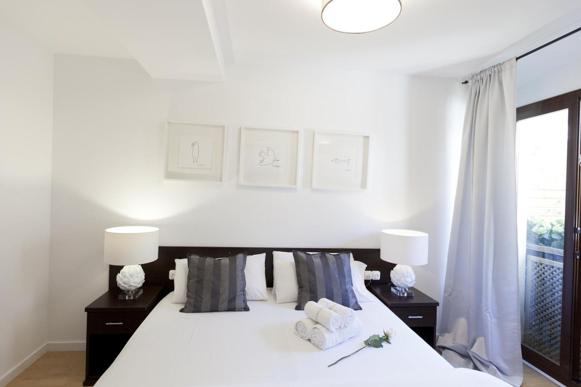 Two-Bedroom Apartment with Terrace,305224590:JPEG