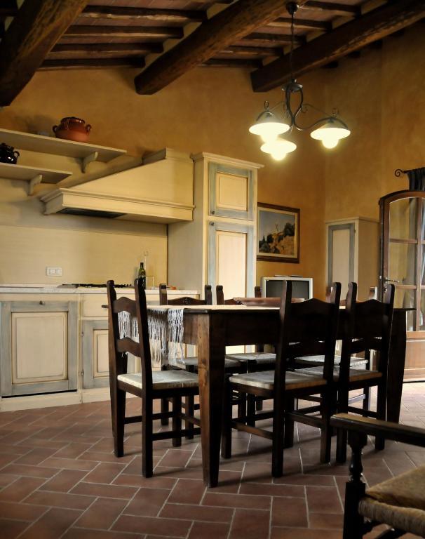 One-Bedroom Apartment,42909979:JPEG