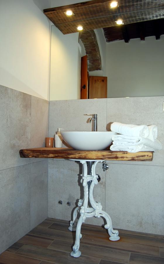 Double Room,1294950076:JPEG