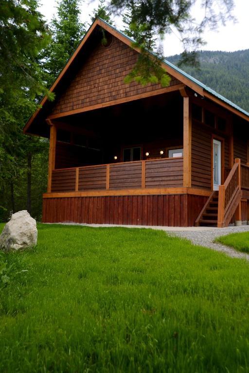 Large Chalet,784295592:JPEG