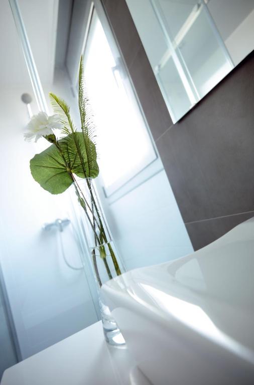 Twin Room - No Kitchen,640100418:JPEG