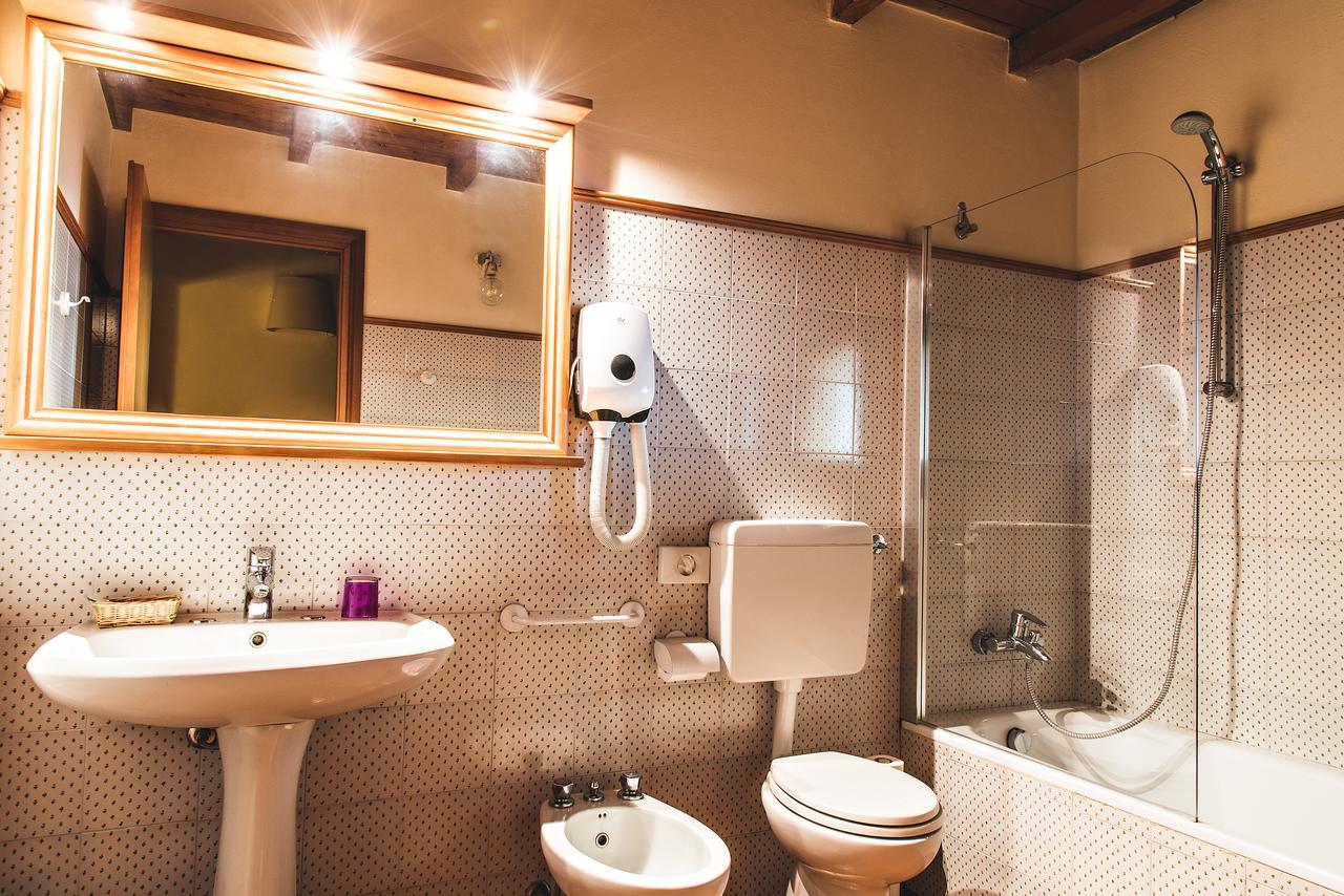 Standard Triple Room with Private Garden