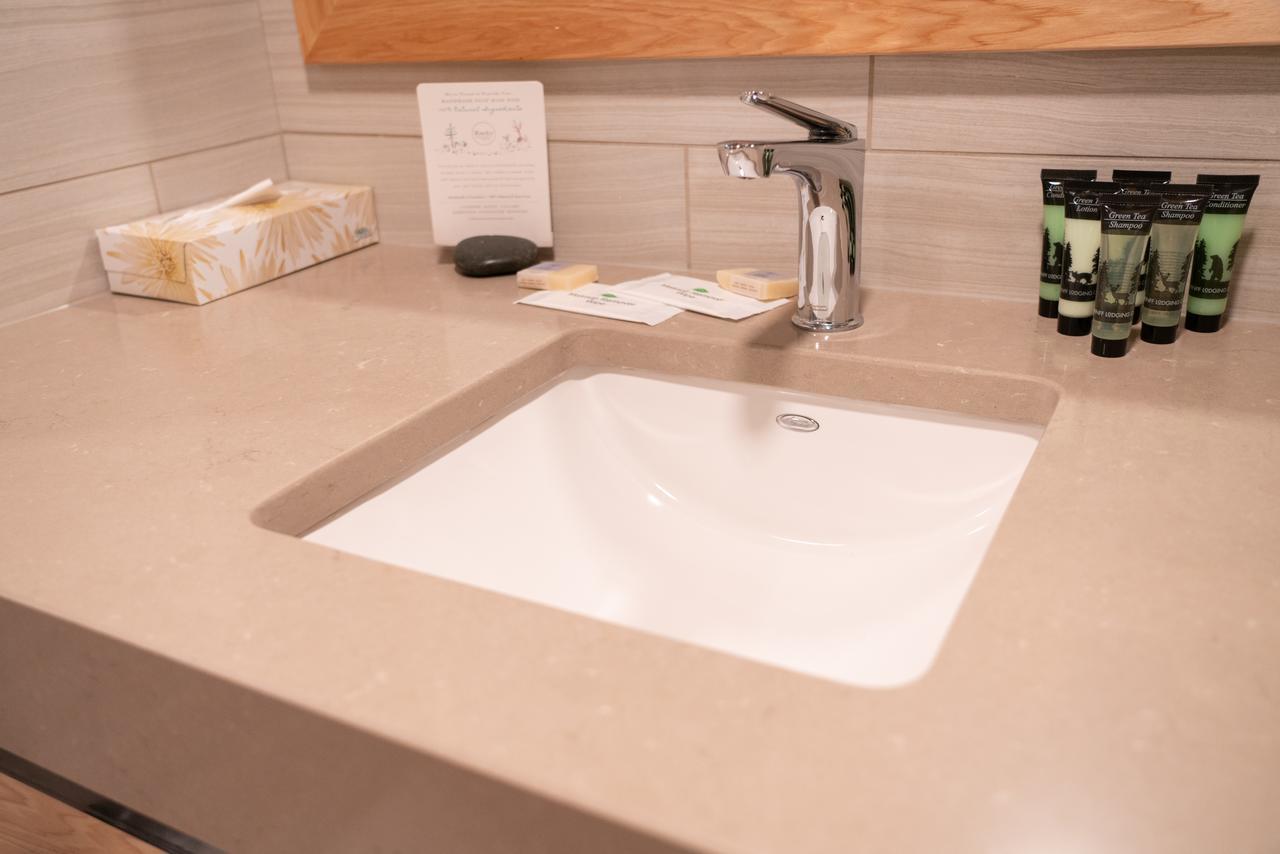 One-Bedroom Apartment with Loft - KQ,653913318:JPEG